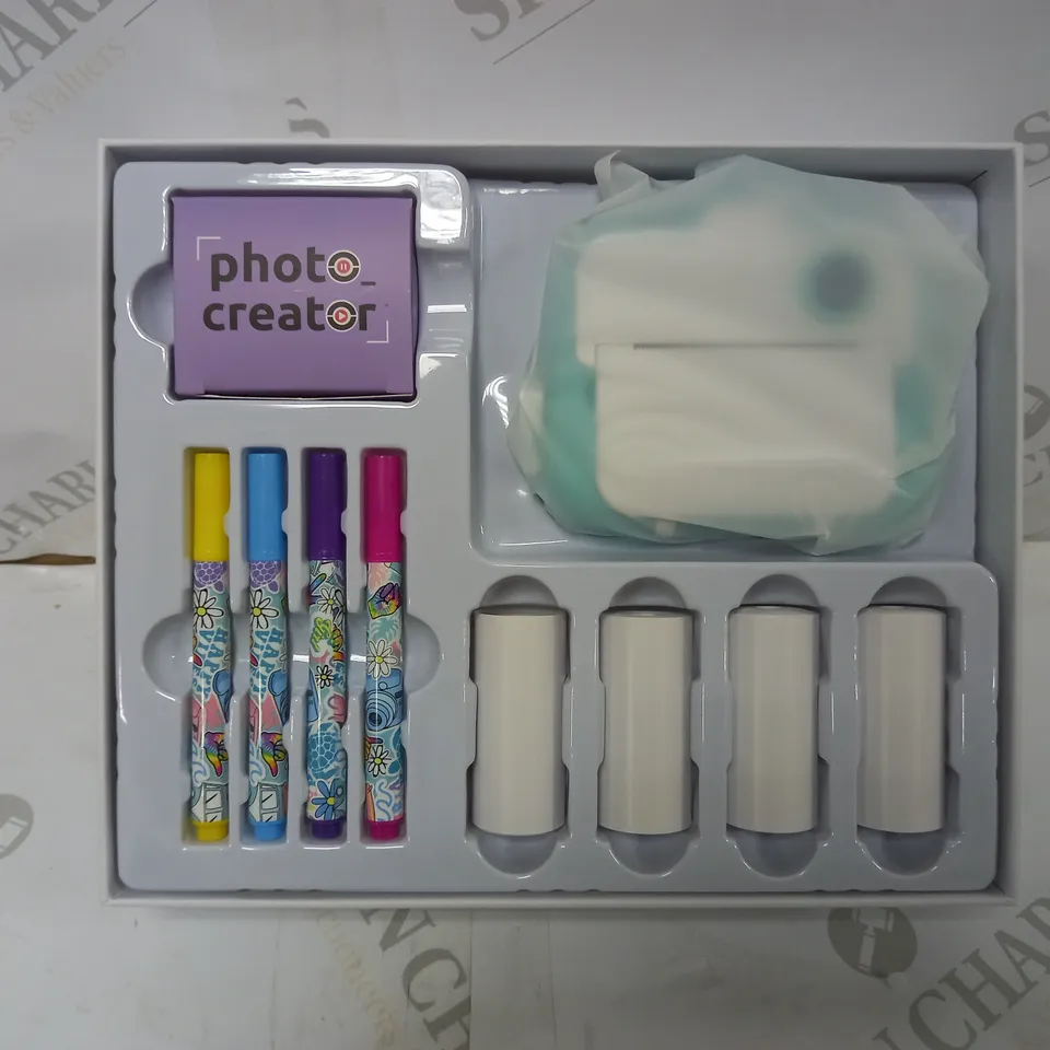 BOXED STUDIO CREATOR PHOTO CREATOR INSTANT CAMERA RRP £69.99