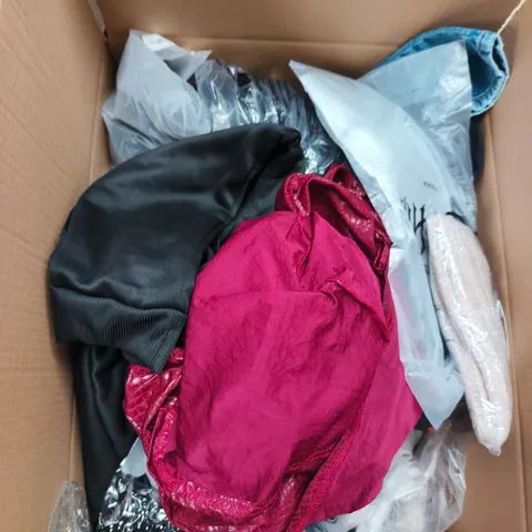 LARGE BOX OF APPROXIMATELY 25 ASSORTED CLOTHING ITEMS IN VARIOUS COLOURS, STYLES AND SIZES - COLLECTION ONLY
