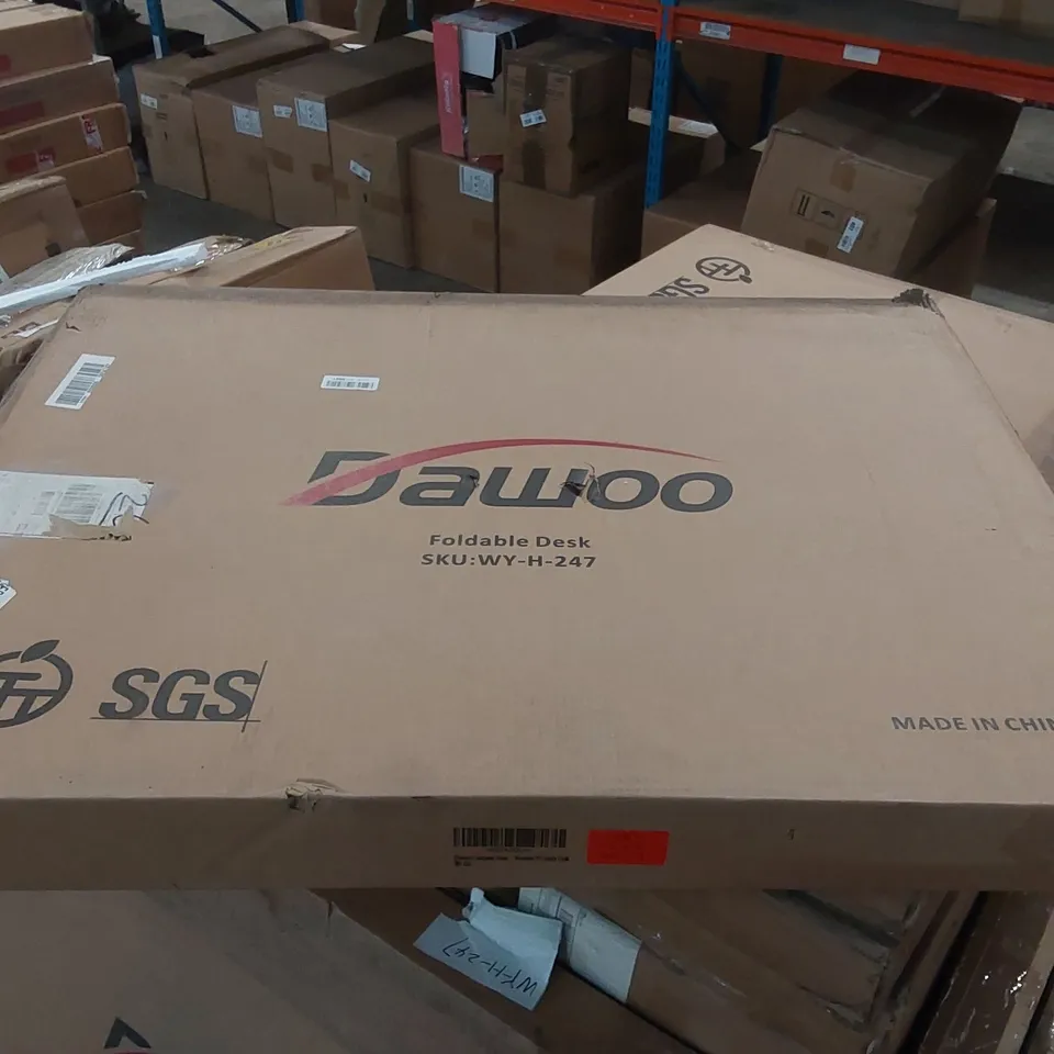 BOXED DAWOO FOLDABLE DESK