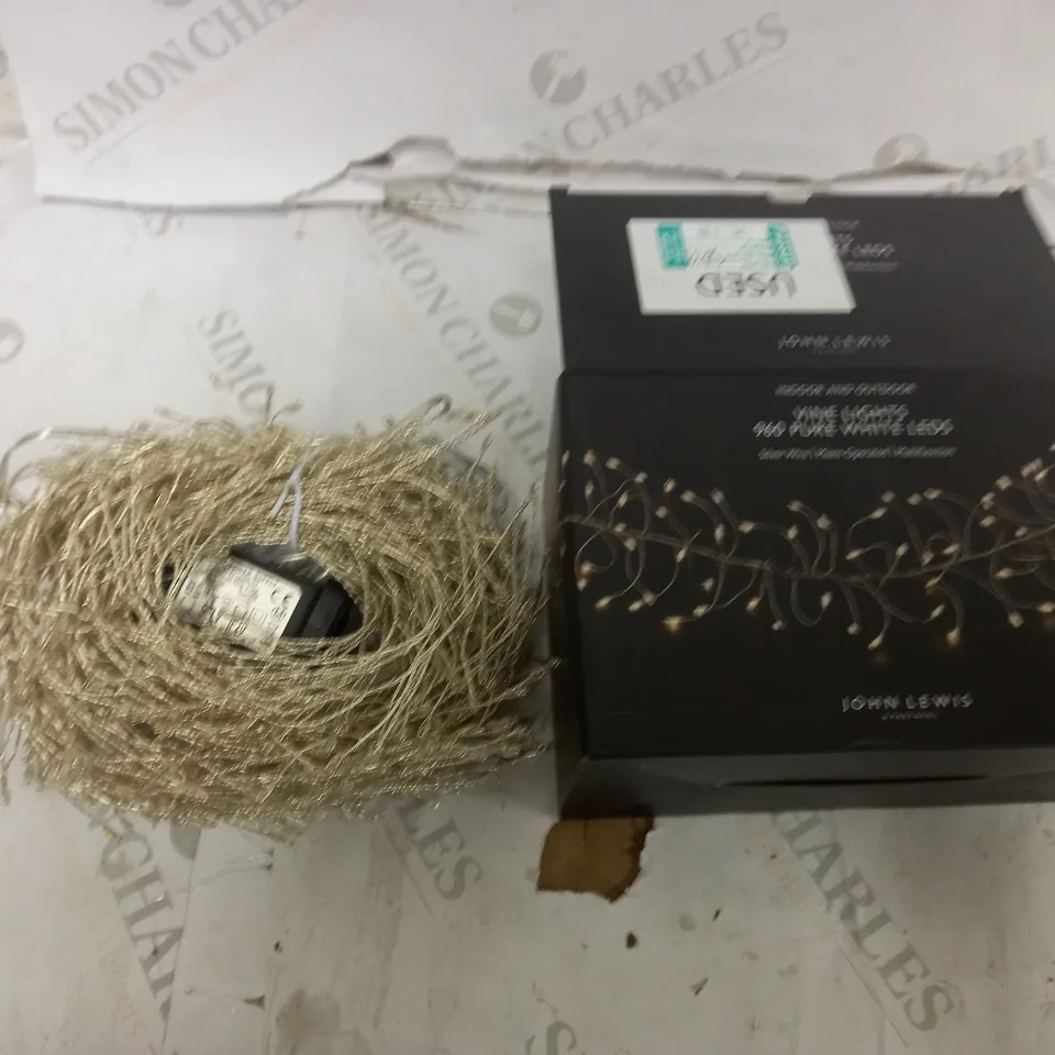 VINE LIGHTS 960 PURE WHITE LEDS