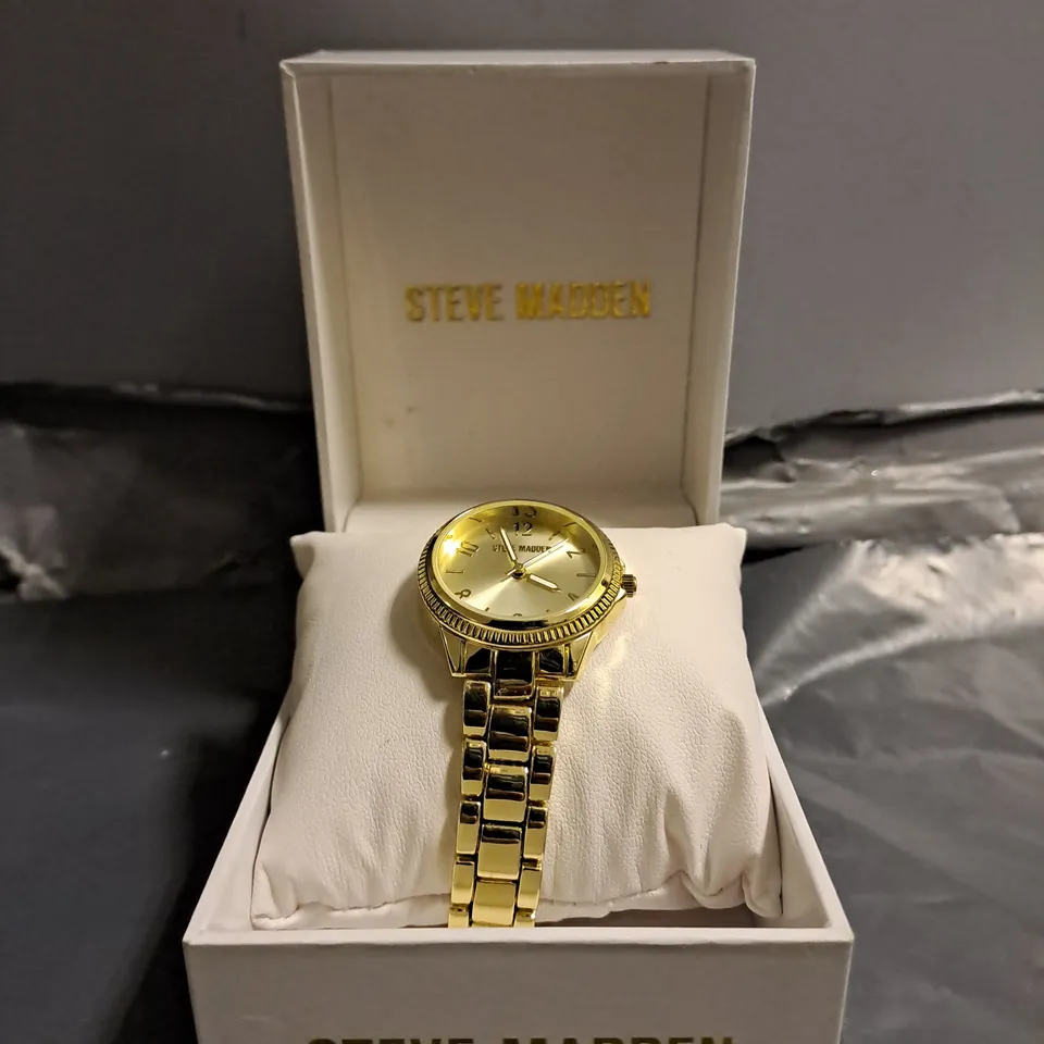 BOXED STEVE MADDEN CLASSIC WATCH