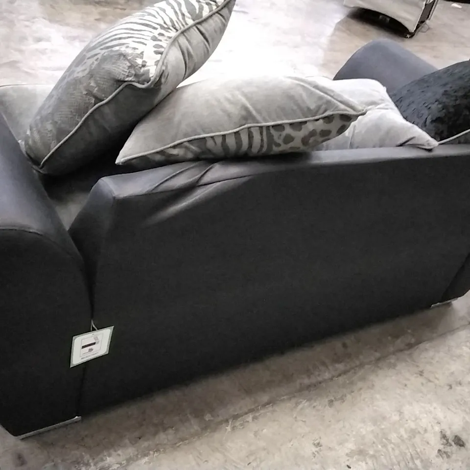 QUALITY BRITISH DESIGNER HILTON SOFABED - BLACK/CHARCOAL 