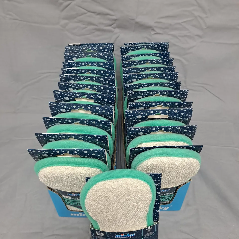 BOX OF APPROXIMATELY 25 MINKY M CLOTH ANTI-BACTERIAL CLEANING PADS