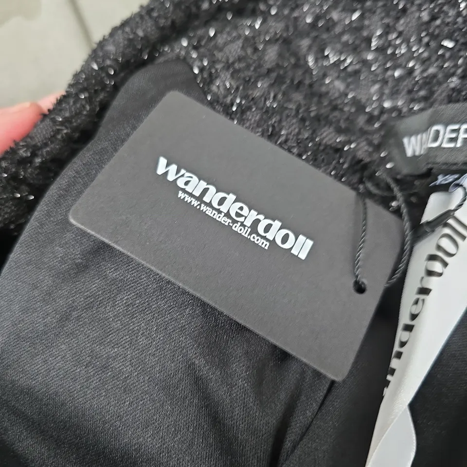 WANDERDOLL WOMEN'S SEQUIN CROPPED JACKET – BLACK, XS