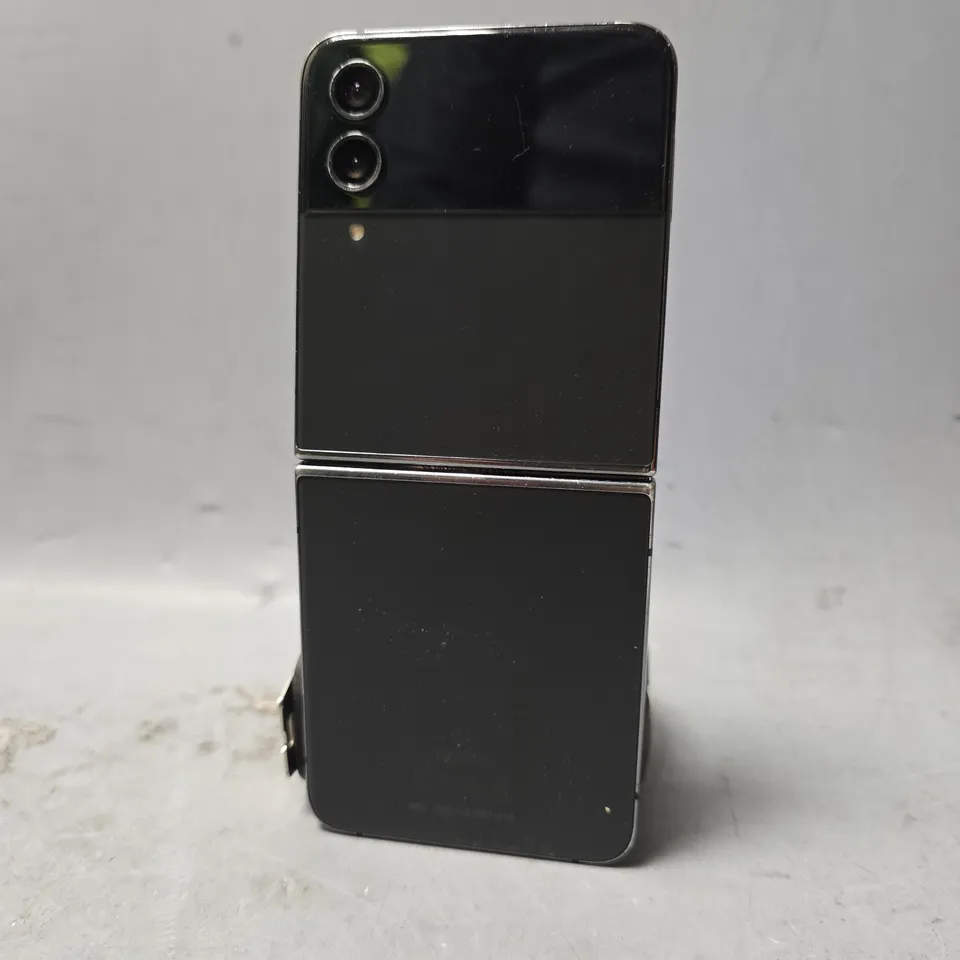 SAMSUNG GALAXY Z FLIP - MODEL UNSPECIFIED 