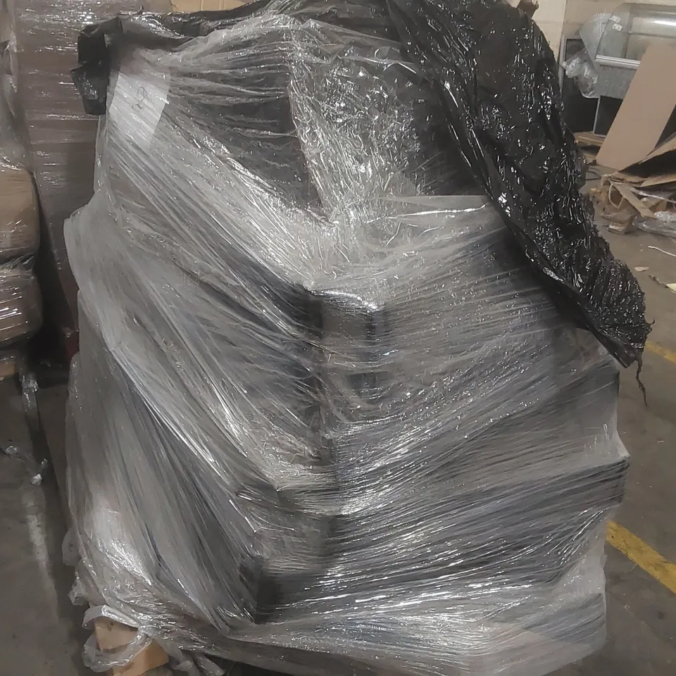 PALLET CONTAINING A VERY LARGE QUANTITY OF ASSORTED ITEMS INCLUDING: GARDEN TOOLS, FURNITURE PARTS ECT