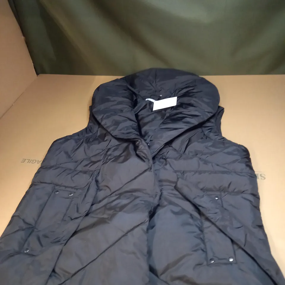WOMENS MICHELLE KEEGAN PADDED GILET SIZE UNSPECFIED