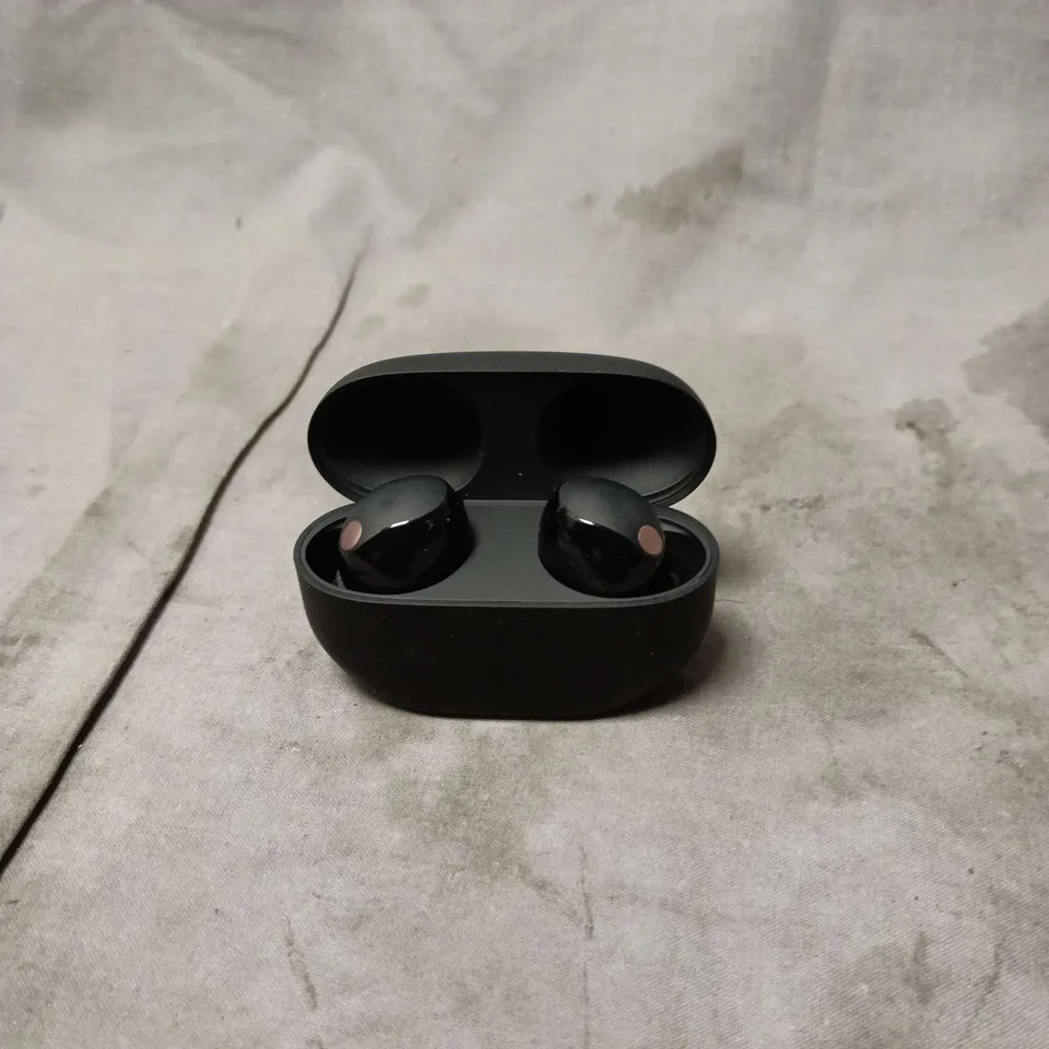 SONY 1000X SERIES WIRELESS EARBUDS IN CHARGING CASE 