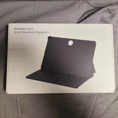 HONOR PAD 9 SMART BLUETOOTH KEYBOARD (BOXED)