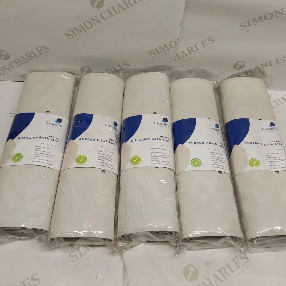 BOX OF APPROXIMATELY 5X CROYDEX MEDIUM RUBAGRIP BAYH MATS (34 X 74CM)