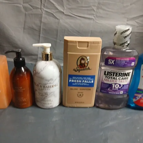 APPROXIMATELY 15 ASSORTED HEALTH & BEAUTY PRODUCTS TO INCLUDE SHAMPOOS,MOUTHWASH AND BOOSTER OIL