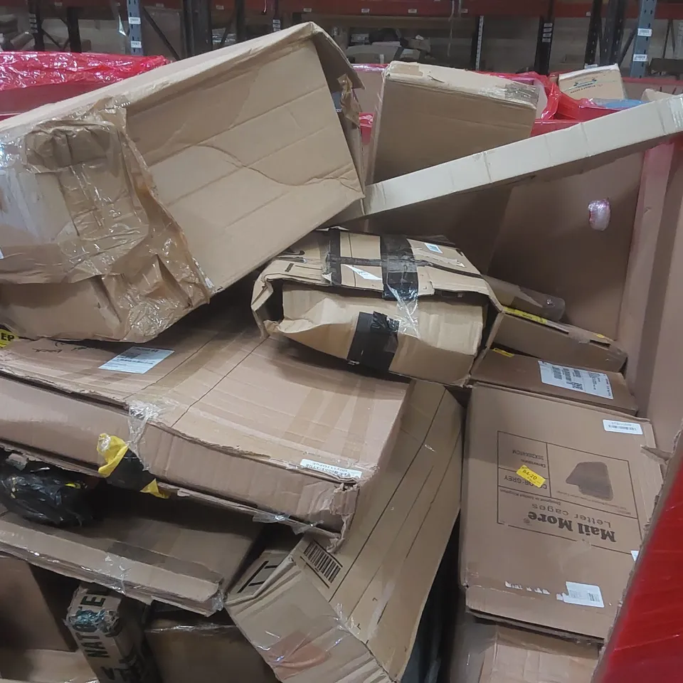 PALLET CONTAINING A VERY LARGE QUANTITY OF ASSORTED ITEMS INCLUDING: HYCHIKA HAMMER DRILL, MINI TRAMPOLINE, RATTAN STANDING PLANTER ECT