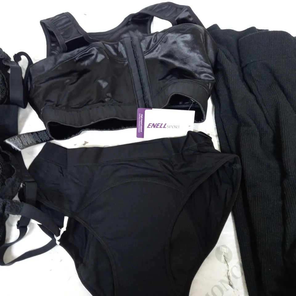 BOX OF APPROXIMATELY 25 ASSORTED CLOTHING ITEMS TO INCUDE - SPORTS BRA , PANTS , TROUSERS ETC