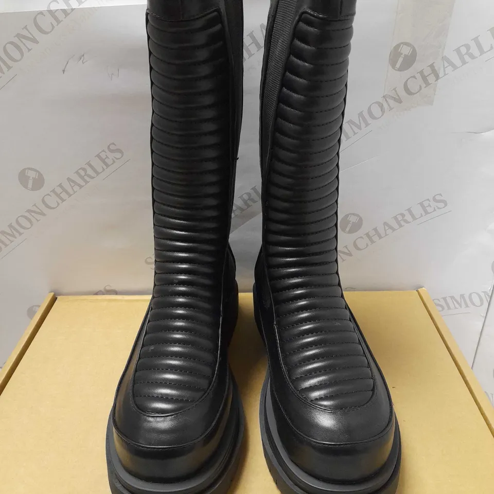 KOI THE HARDY LONG PADDED BLACK BOOTS - SIZE 6