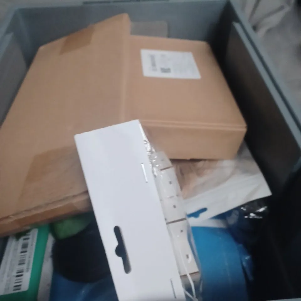 APPROXIMATELY 10 ASSORTED HOUSEHOLD ITEMS INCLUDING RAIN PONCHO , DOUBLE SWITCH POWER SOCKET AND MESH NEBULIZER