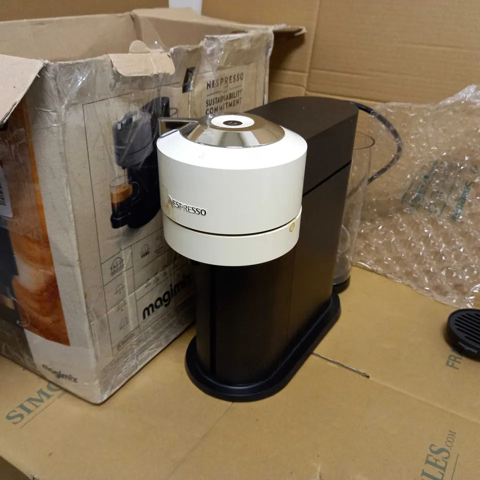NESPRESSO VERTUO NEXT COFFEE MACHINE BY MAGIMIX, CONTRAST WHITE