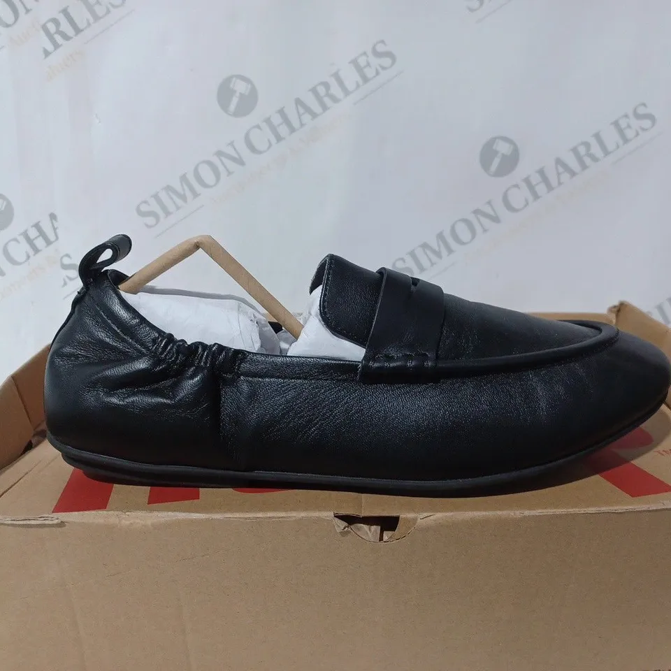FITFLOP ALLEGRO LEATHER PENNY LOAFERS -UK 9
