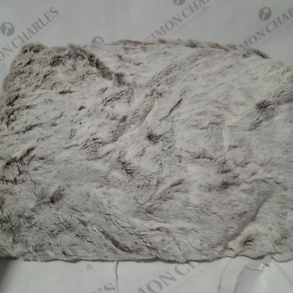 COZEE HOME LUXURY HEATED THROW - NEUTRAL