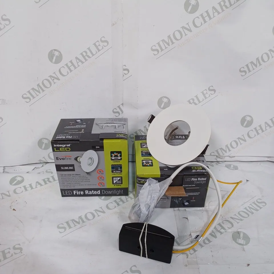LOT TO CONTAIN APPROX. 6 X EVOFIRE FIRE RATED DOWNLIGHT 70-100MM CUTOUT IP65 WHITE ROUND +GU10 HOLDER INTEGRAL