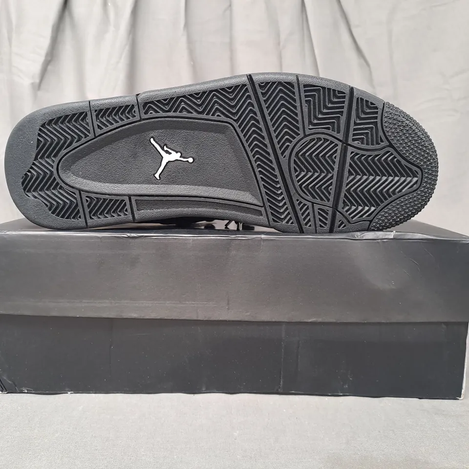 BOXED PAIR OF NIKE AIR JORDAN 4 RETRO SHOES IN BLACK UK SIZE 9