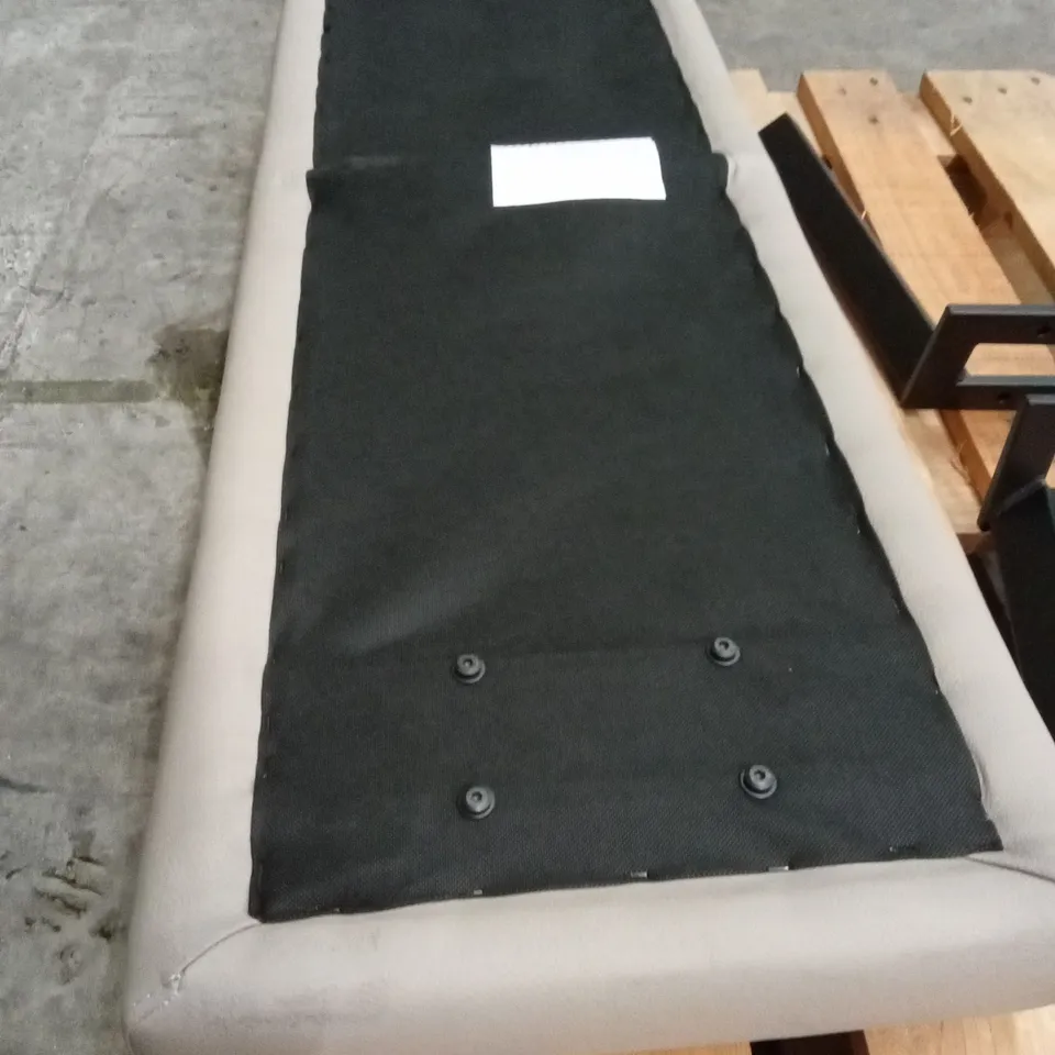 QUALITY DESIGNER LEATHER DINING BENCH