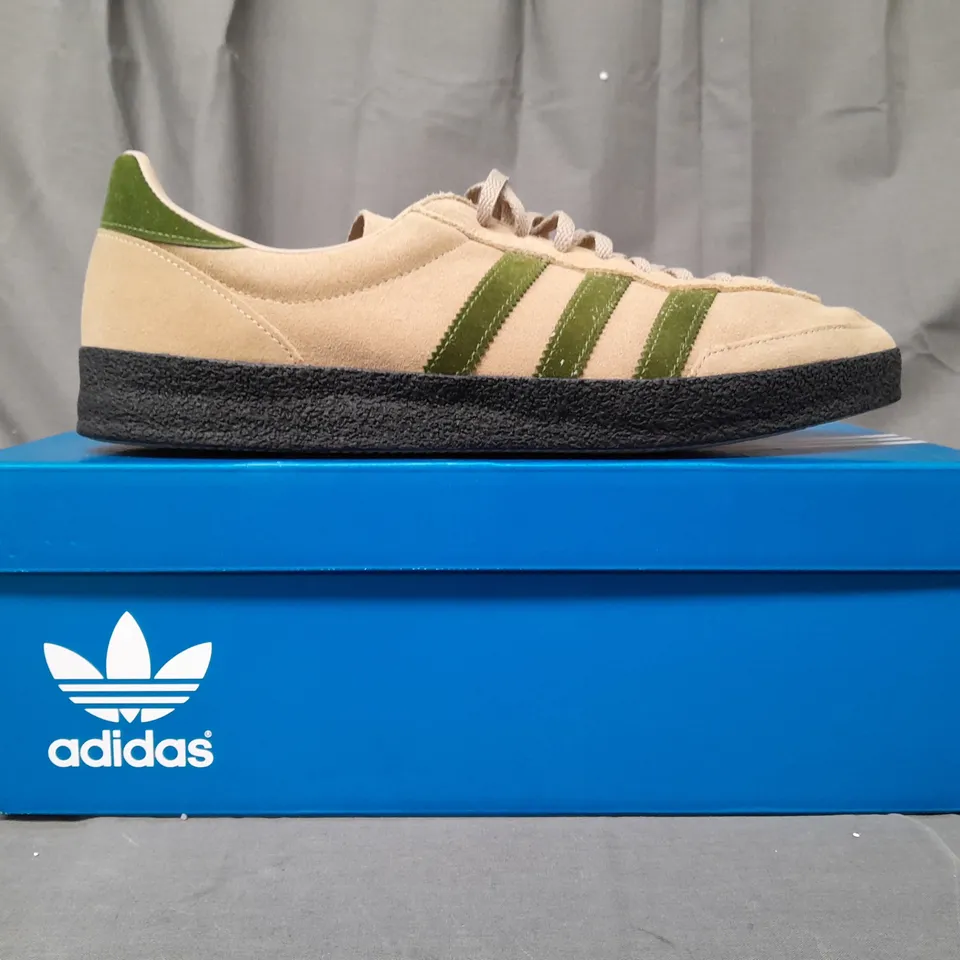 BOXED PAIR OF ADIDAS LOTHERTON SPZL SHOES IN BEIGE/GREEN UK SIZE 11