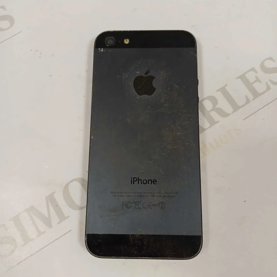 APPLE IPHONE 5 (A1429) 