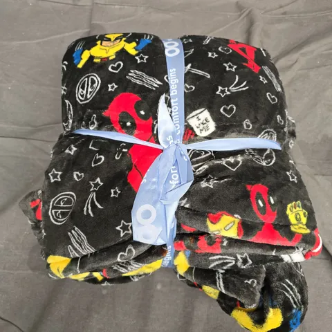 SEALED OODIE OVERSIZED HOODED BLANKET - MARVEL