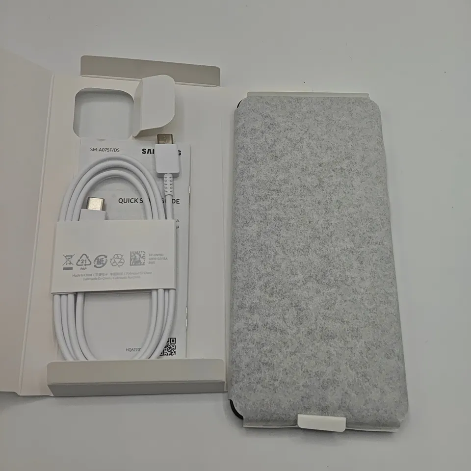 BOXED SAMSUNG GALAXY A07 4/64GB IN BLACK - SM-A075F