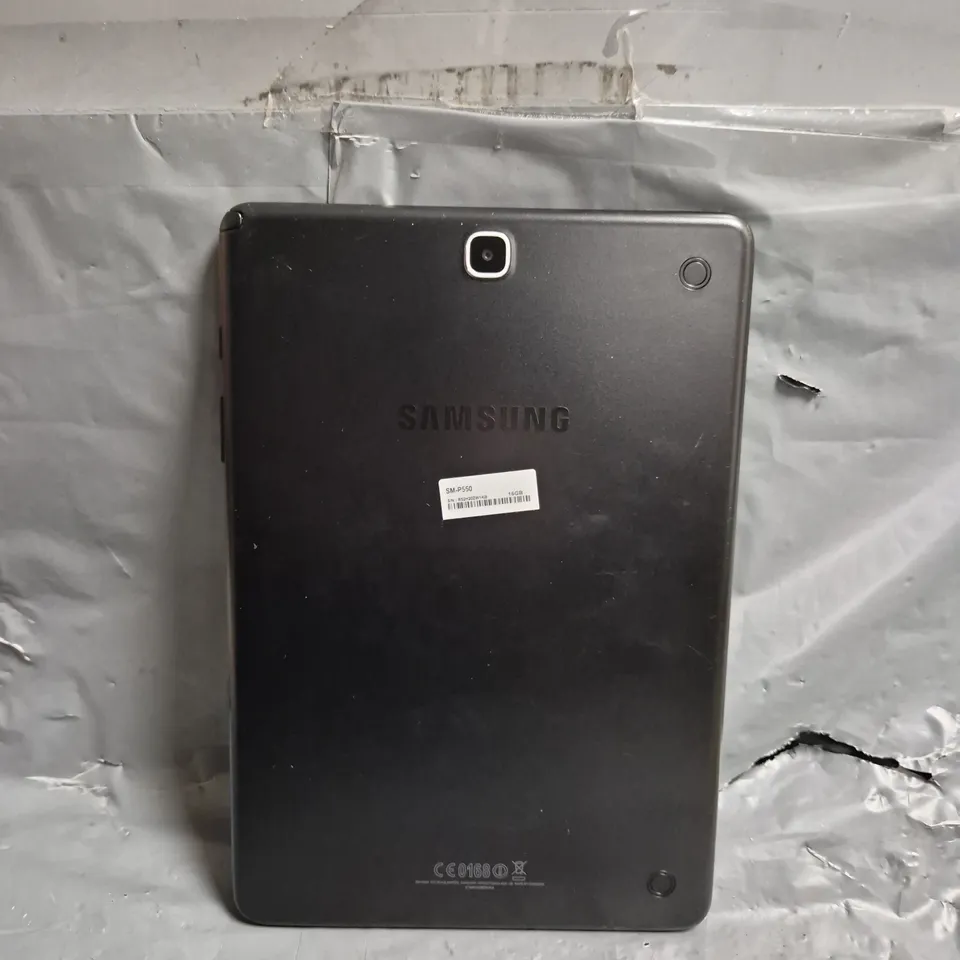 SAMSUNG GALAXY TAB A - SM-P550