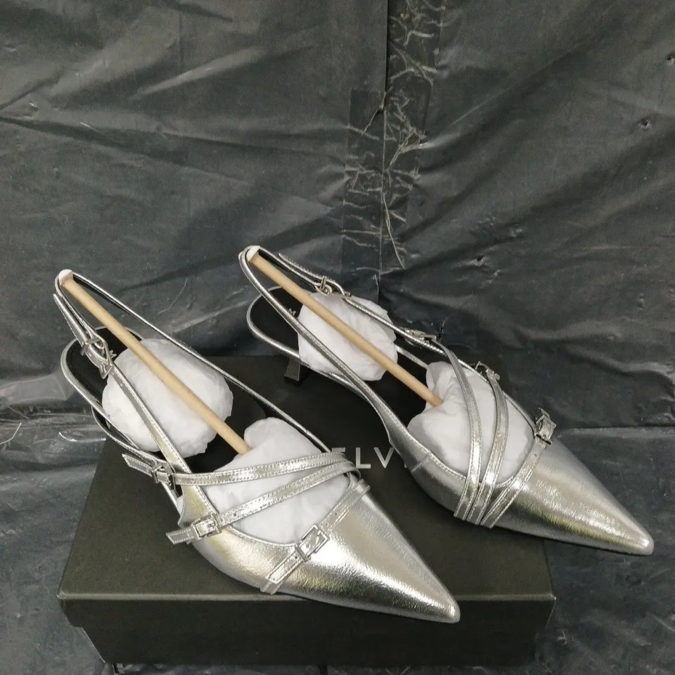BOXED PAIR OF MINT VELVET KIT SILVER SLINGBACK SHOE UK 7
