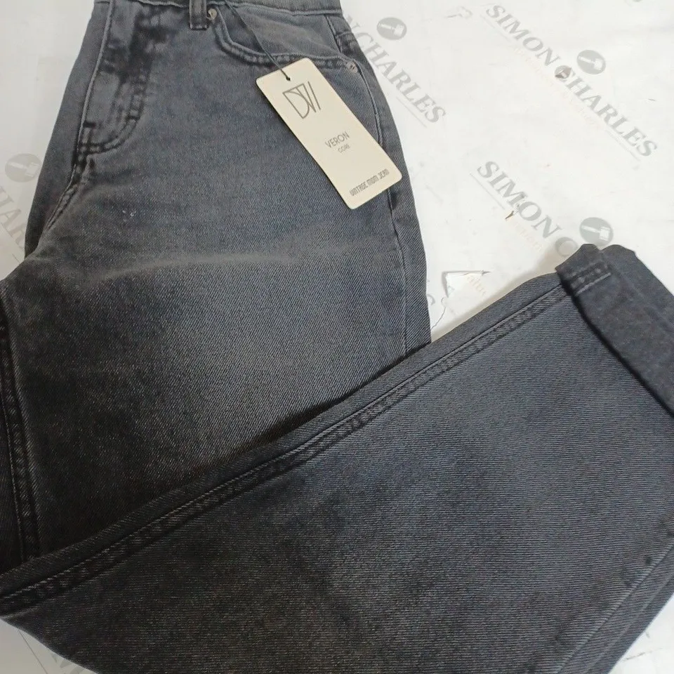 DTT VERON CORE VINTAGE MOM JEANS L32