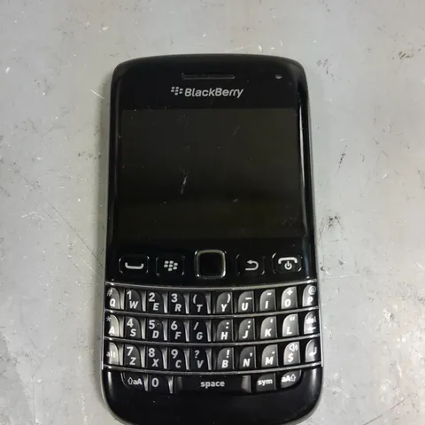 BLACKBERRY 9070 MOBILE PHONE