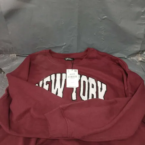 CURVE APPLIQUE NYC CREW NECK SWEATSHIRT - 22-24 