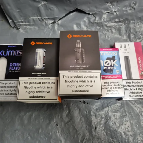 APPROXIMATELY 15 ASSORTED E-CIGARETTE PRODUCTS TO INCLUDE - GEEK VAPE, TITAN, DOT ETC 