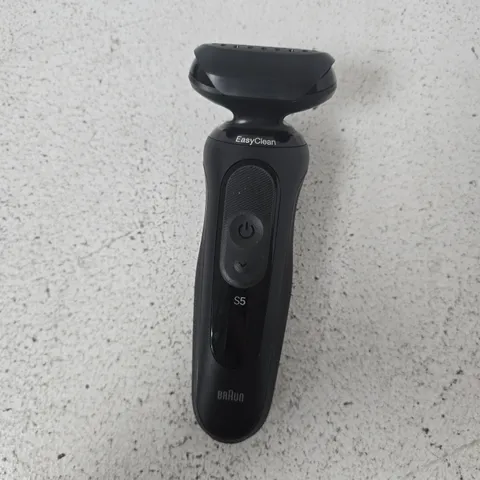 BOXED BRAUN SHAVER 52-N1000SI