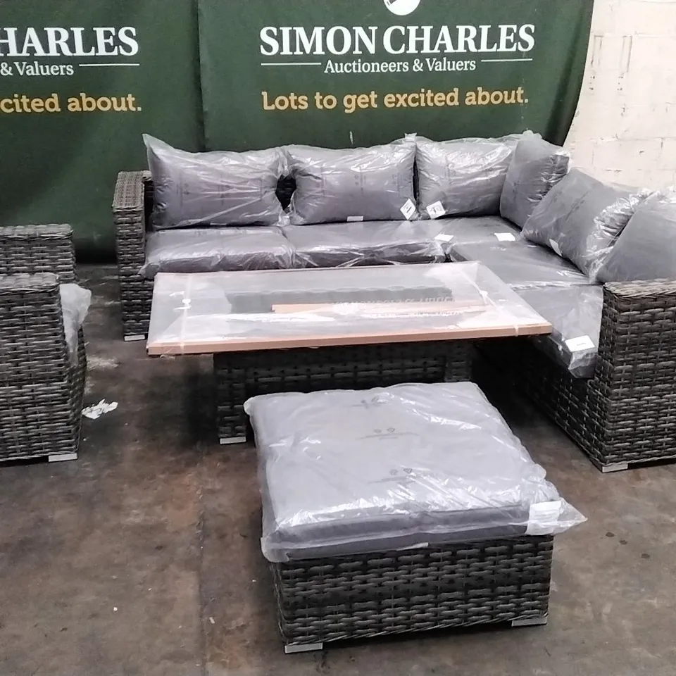 ARUBA 6 PIECE PADDED CORNER SET WITH TABLE AND STOOL (4 OF 4 BOXES)