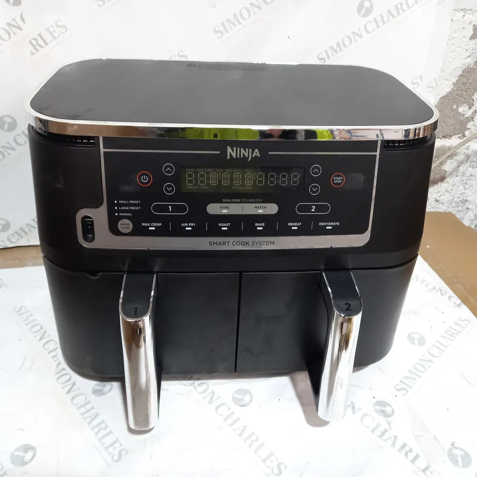 BOXED NINJA FOODI MAX DUAL ZONE 9.5L AIR FRYER AF451UK