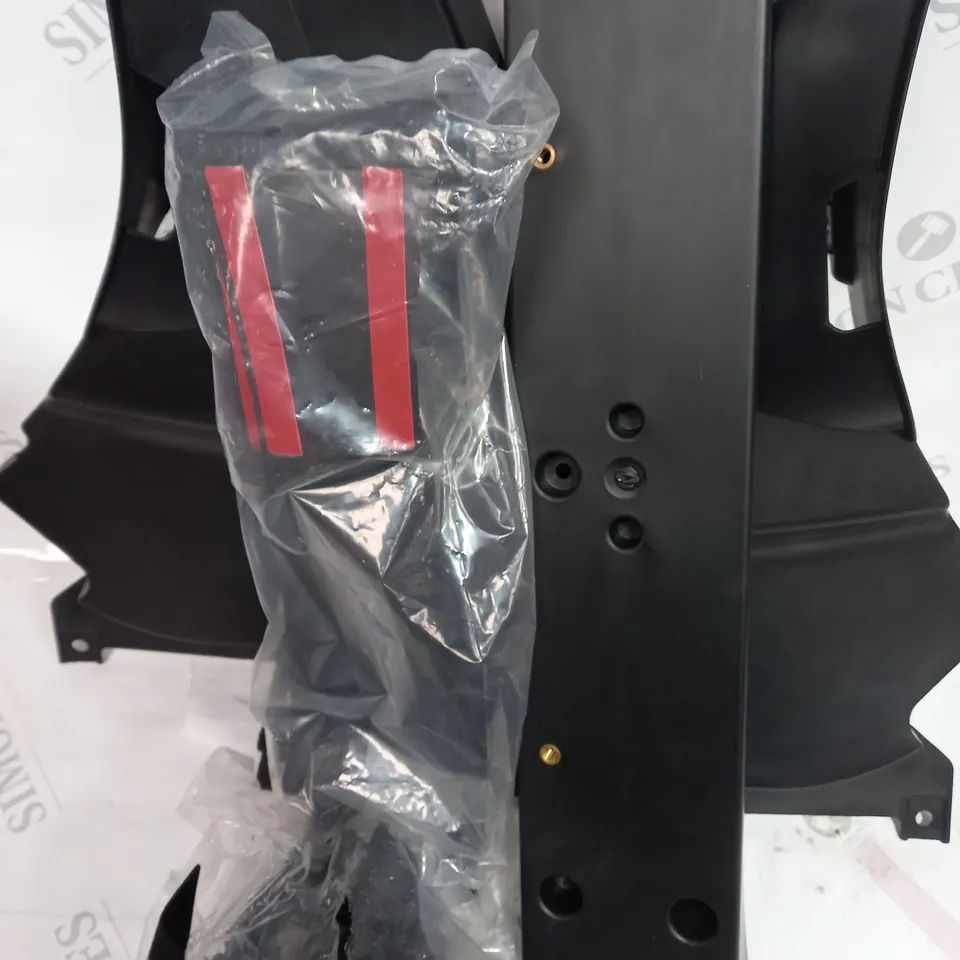 BMW 3 SERIES AFTER MARKET BODYKIT / FRONT BUMPER ONLY / COLLECTION ONLY 