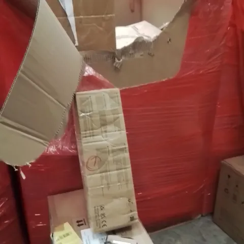 PALLET OF ASSORTED HOUSEHOLD GOODS AND PRODUCTS TO INCLUDE;CAT LITTER BOX,LED STRING LIGHTS,KIDS SCOOTER