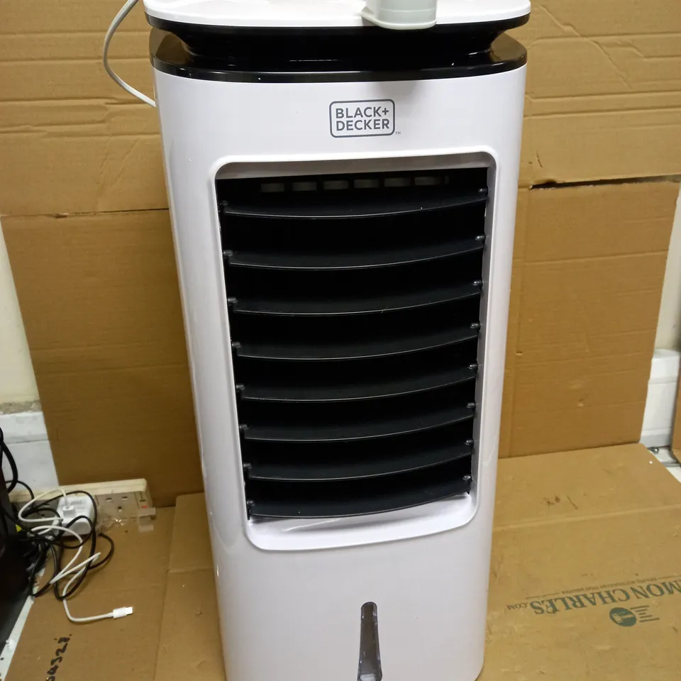BLACK+DECKER 7 LITRE DIGITAL 2-IN-1 AIR COOLER
