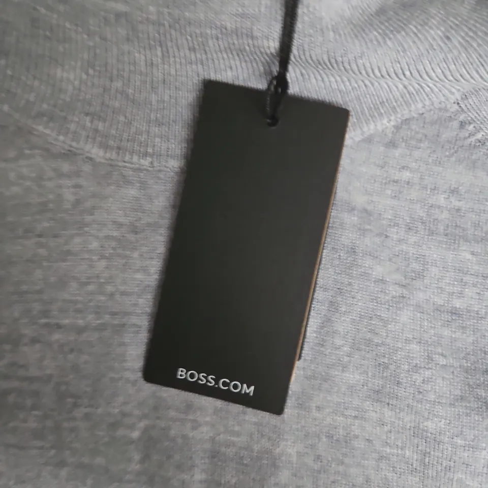 HUGO BOSS SUPERFINE MERINO SLEEVELESS KNIT TOP – GREY - LARGE