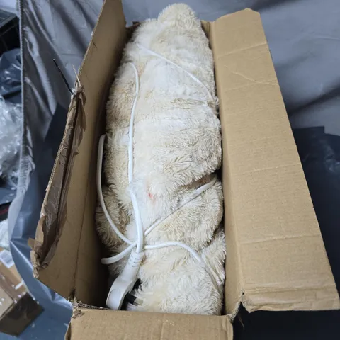 COZEE HOME LUXURY RUCHED FAUX FUR AND VELVETSOFT HEATED THROW