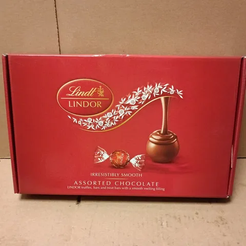 LINDT LINDOR ASSORTED CHOCOLATES GIFT BOX