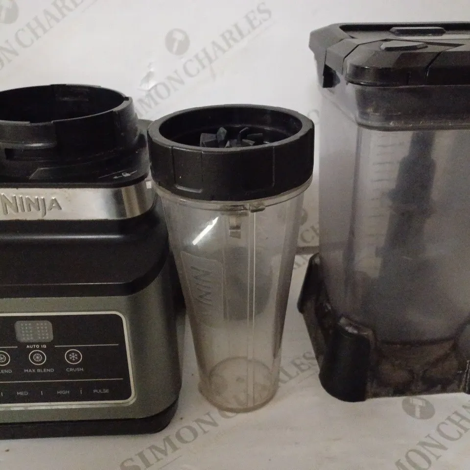 NINJA BLENDER WITH AUTO-IQ (BN750UK) BLACK/SILVER