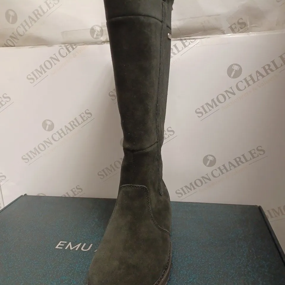 BOXED EMU ALL WEATHER WATERPROOF COLL SUEDE SHEEPSKIN BOOTS, BLACK - SIZE 3