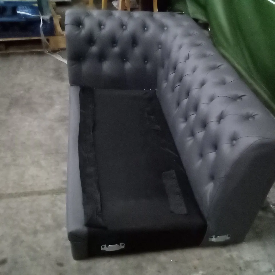 BOXED DESIGNER HAMPTON GREY FAUX LEATHER CHESTERFIELD CORNER SOFA (LEFT SEAT, BOX 1 OF 3 ONLY)