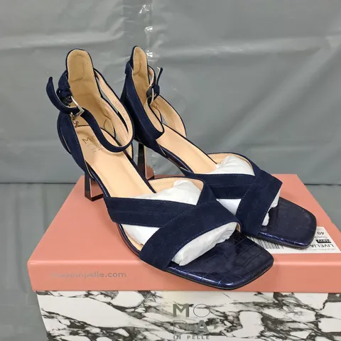BOXED MODA IN PELLE LIVELIA HEELS IN NAVY - SIZE 40