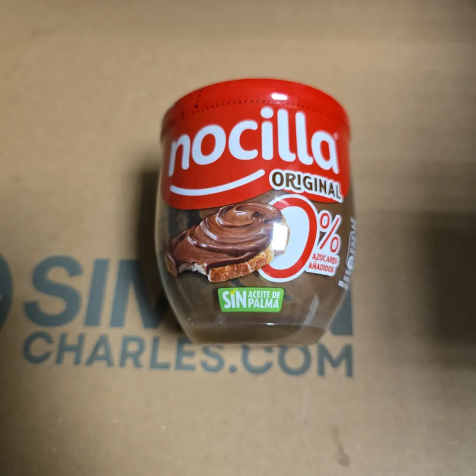 APPROXIMATELY 6 ASSORTED FOOD ITEMS NOCILLA CHOCOLATE SPREAD AND PURE GOAT PATE 