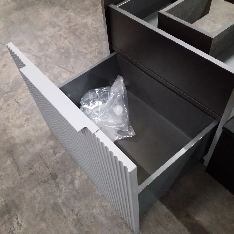 BRAND NEW 2 LEVEL VANITY UNIT GREY/BLACK - 1010×445×433/263MM